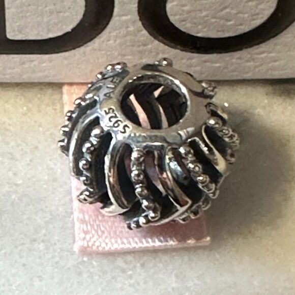 Authentic Pandora Silver Stylish Wish Charm 797805 - Picture 4 of 5
